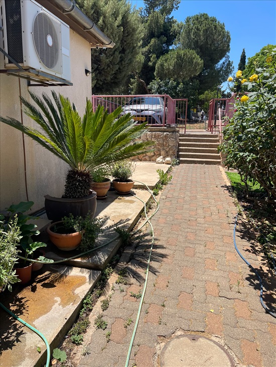 תמונה 5 ,דו משפחתי 3 חדרים למכירה בצפת, תור, מרום כנען איביקור