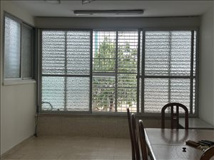 דירת גן למכירה 3.5 חדרים ברמת גן בניהו 