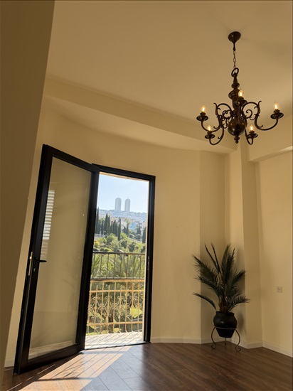 תמונה 5 ,דירה 3 חדרים למכירה בחיפה, ואדי סאליב, שוק הפשפשים עיר תחתית