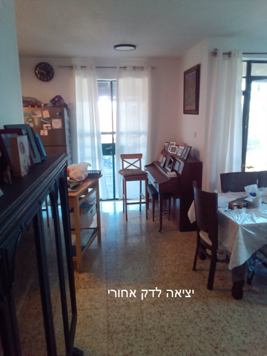 תמונה 3 ,בית פרטי 4 חדרים למכירה בשילה, הקטורת, אמצעי