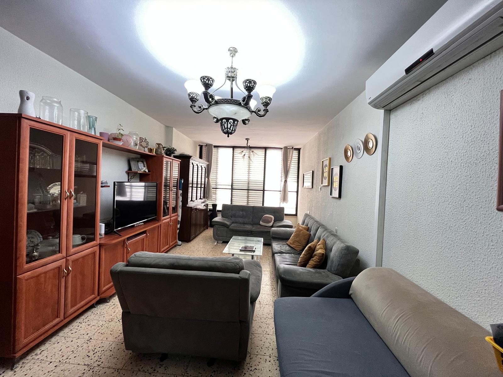 תמונה 2, דירה 4.5 חדרים למכירה בקרית אתא, סוקולוב, מרכז