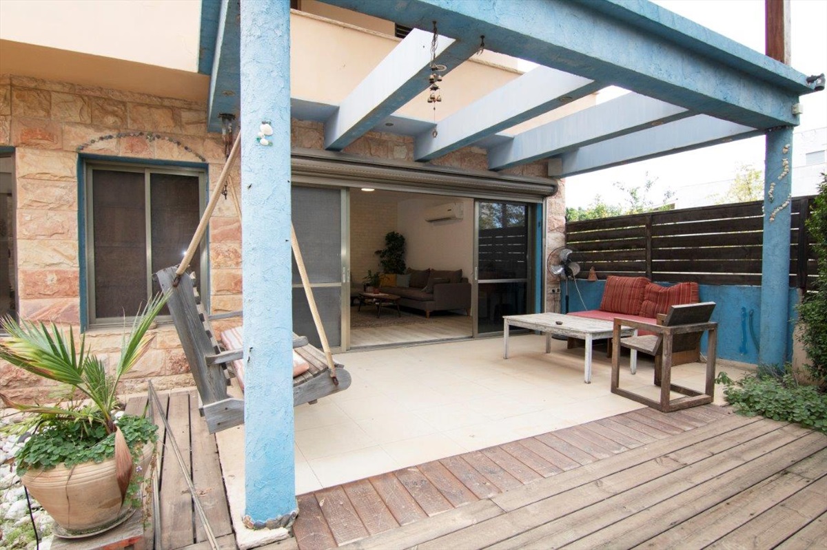 תמונה 1, בית פרטי 9 חדרים, www.yokra-estate.co.il עין הים חדרה