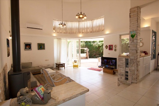 תמונה 3, וילה 8 חדרים, https://www.yokra-estate.co.il/ וילה עם יחידת דיור הדר עם