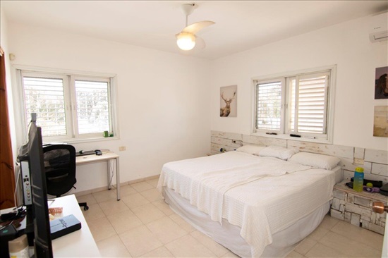 תמונה 7 ,וילה 8 חדרים, https://www.yokra-estate.co.il/ וילה עם יחידת דיור הדר עם