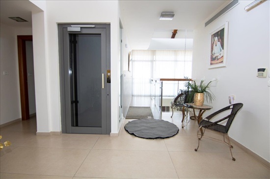 תמונה 9 ,בית פרטי 9 חדרים, https://www.yokra-estate.co.il/ ראש העין הוותיקה ראש העין
