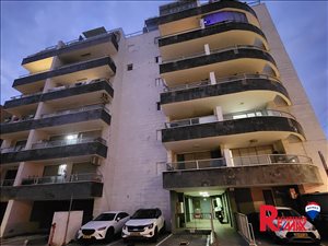 דירה, 3.5 חדרים, ההסתדרות 21, חולון  