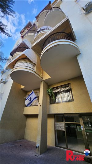דירה, 4 חדרים, הדר 28, חולון  