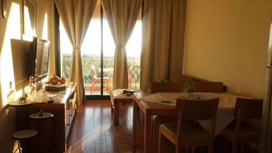 דירה להשכרה לנופש ותקופות קצרות 2.5 חדרים בקיסריה רוטשילד 