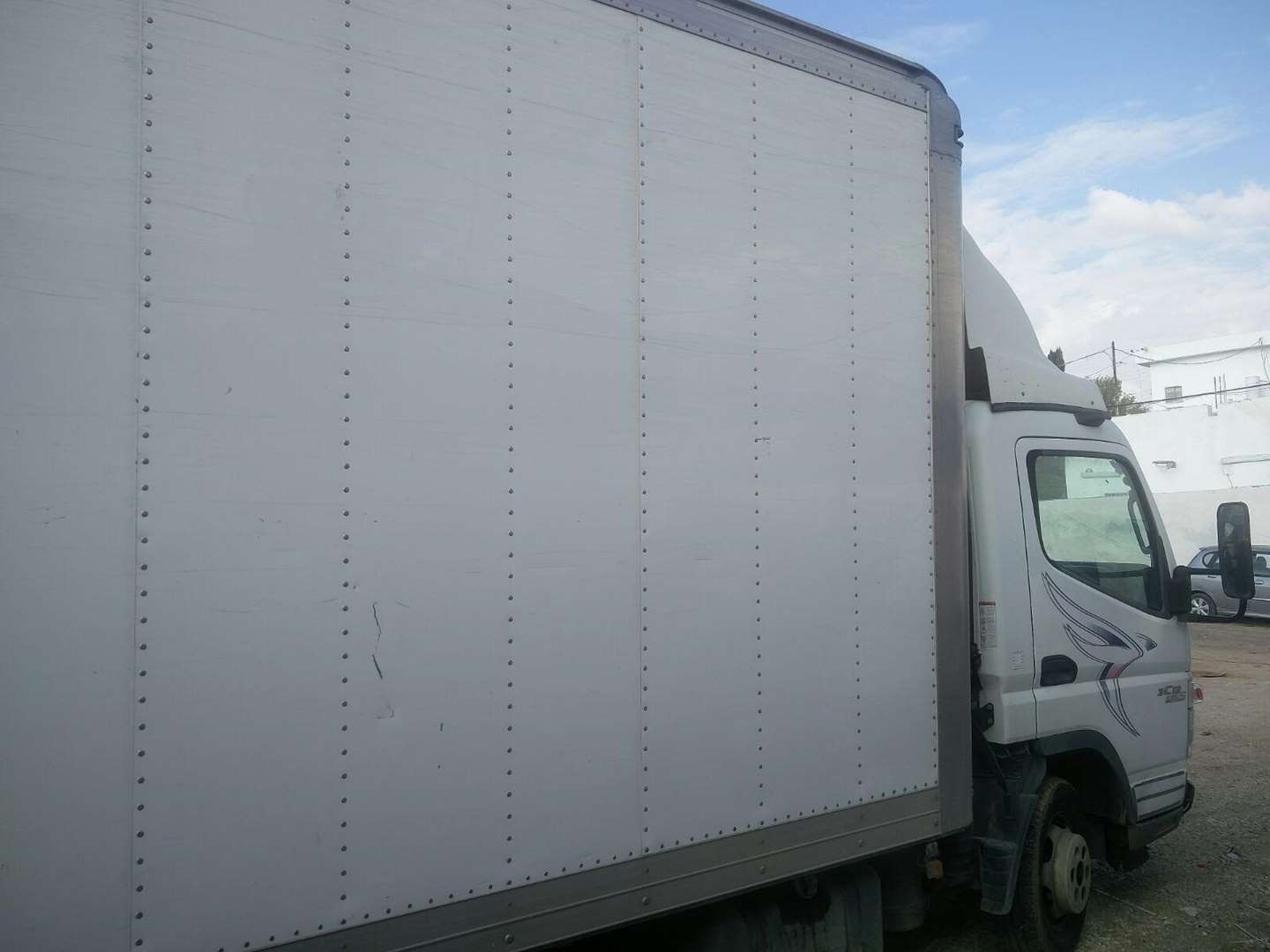תמונה 1 ,משאית מצובישי קאנטר משאיות מיצובישי
