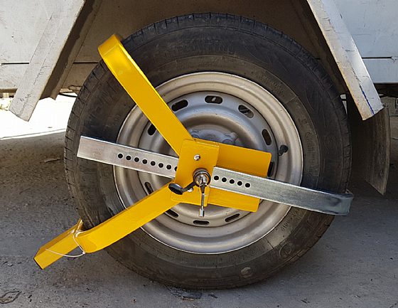 תמונה 1 ,סנדל לנגרר או לקרוואן גרורים ונתמכים אביזרים