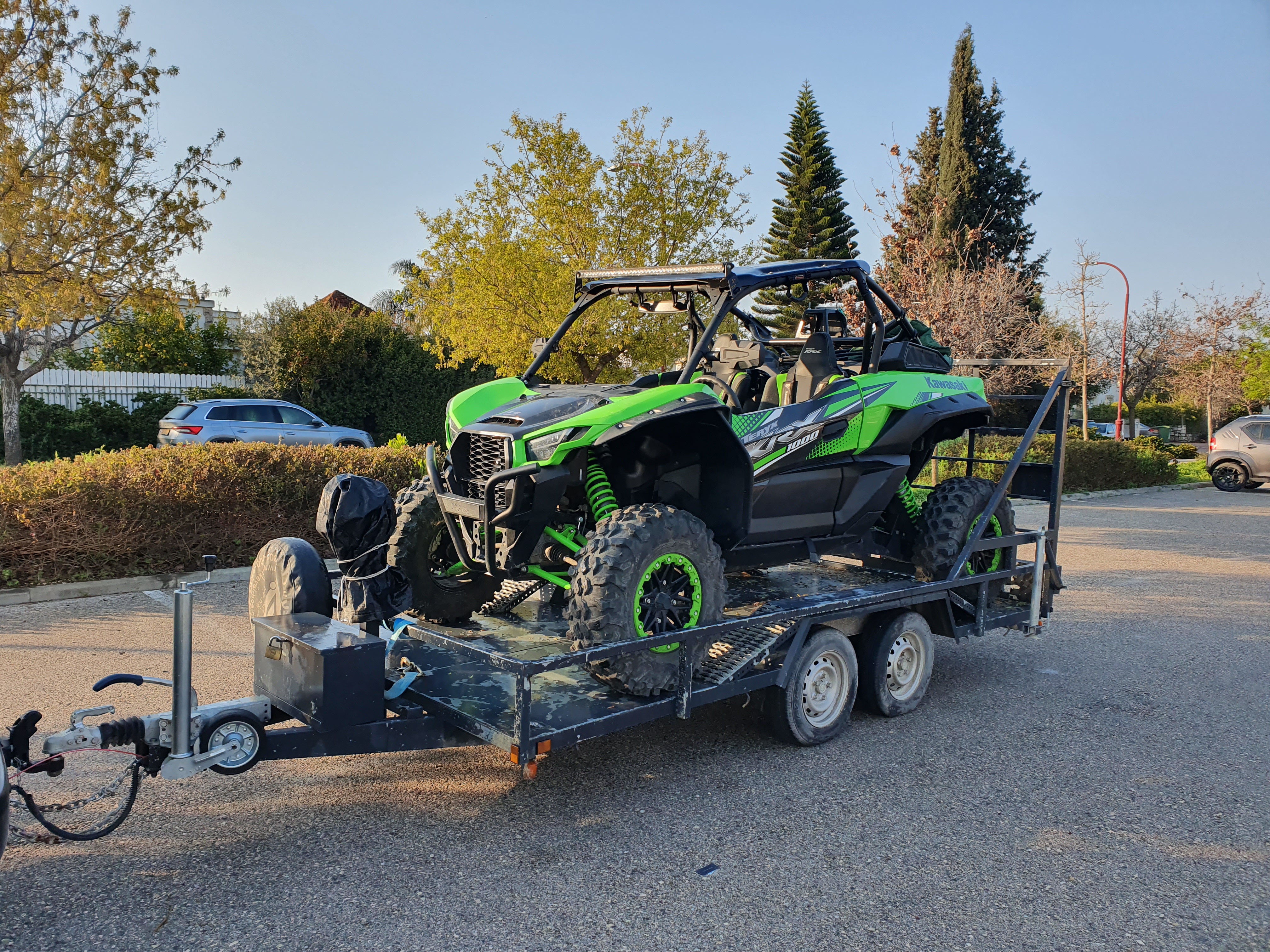 תמונה 2, נגרר טרקטורונים RZR | גרורים ונתמכים | כללי