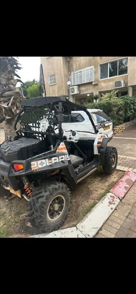 טרקטורונים פולריס rzr 800    