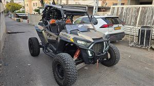 טרקטורונים פולריס Rzr    
