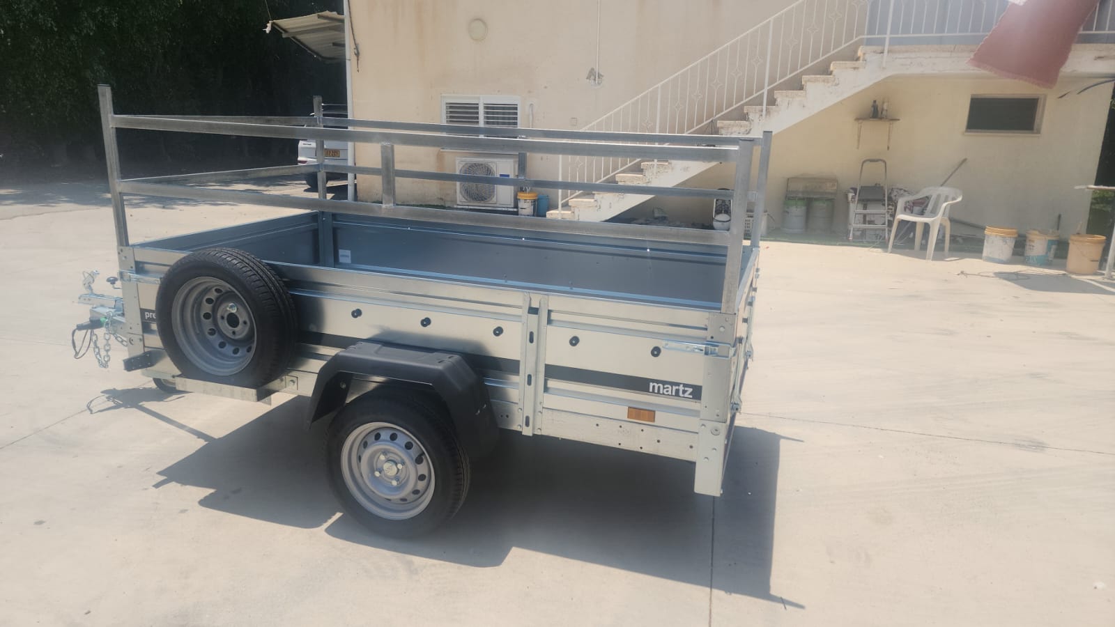 תמונה 3 ,נגרר 2.30*1.30- 750 ק"ג גרורים ונתמכים כללי