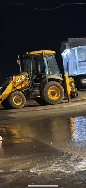 רכב צמה מחפרון jcb 2016 