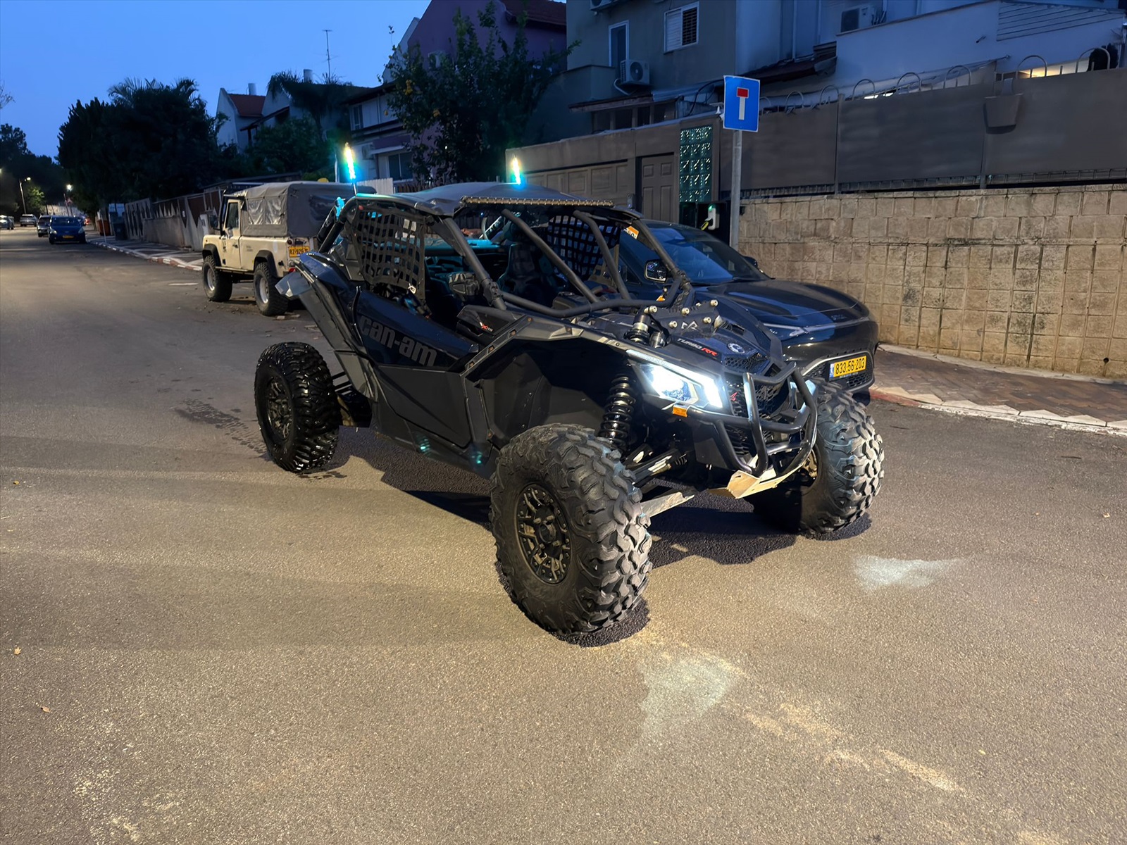 תמונה 1 ,מבריק טרקטורונים אחר