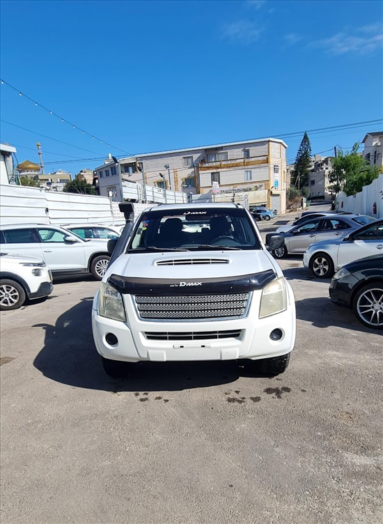 תמונה 1, איסוזו 4X4 DMAX יד 5 2009 | 447560 קמ