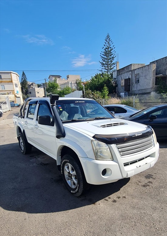 תמונה 3 ,איסוזו 4X4 DMAX יד 5 2009 447560 ק"מ