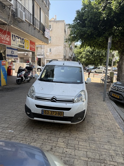 תמונה 3 ,סיטרואן ברלינגו דור 3 (מ-2018) יד 1 2017 121000 ק"מ