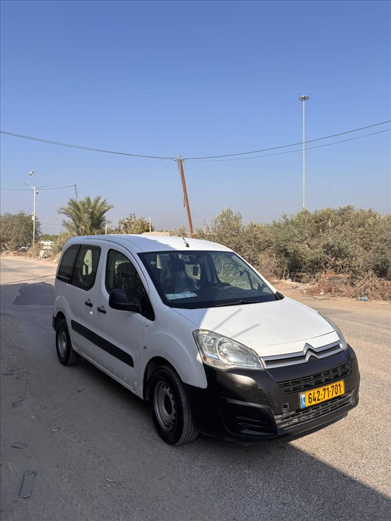 תמונה 1 ,סיטרואן ברלינגו דור 2 (2008-2019) יד 3 2019 229000 ק"מ