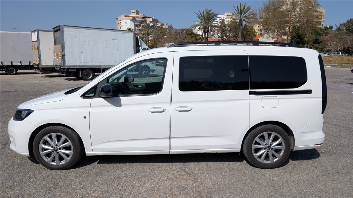 תמונה 1, פולקסווגן קאדי לייף
 יד 1 2022 | 69000 קמ