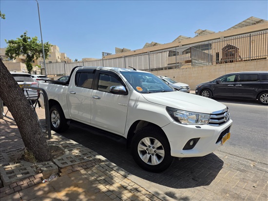 תמונה 2 ,טויוטה היילקס 4X4
 יד 2 2018 190000 ק"מ
