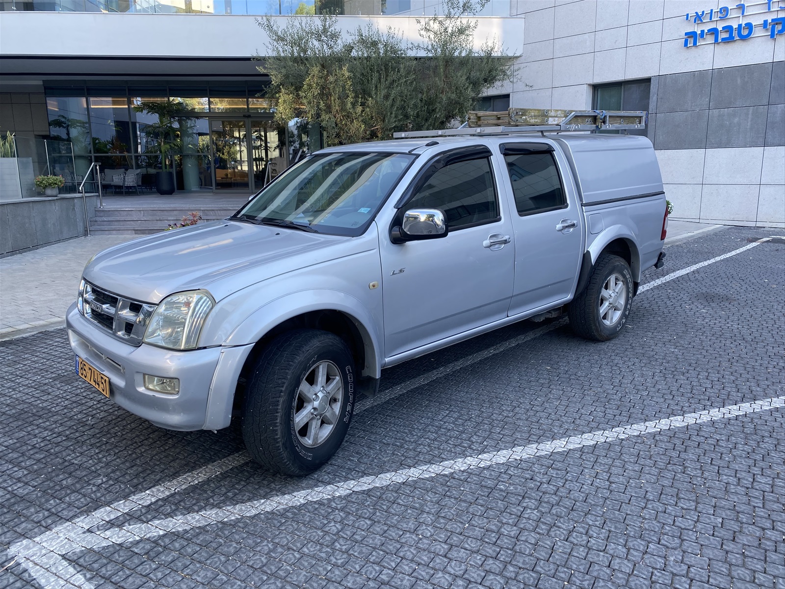 תמונה 2, איסוזו 2X4 DMAX
 יד 6 2004 | 48000 קמ