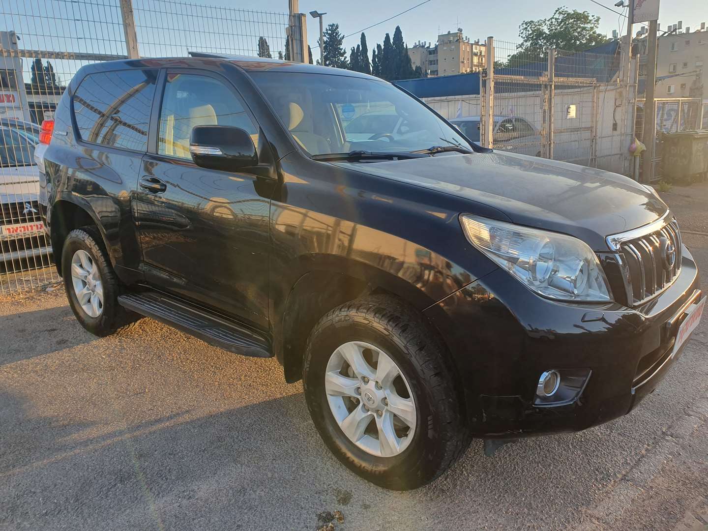 טויוטה לנד קרוזר קצר 2010 יד 4