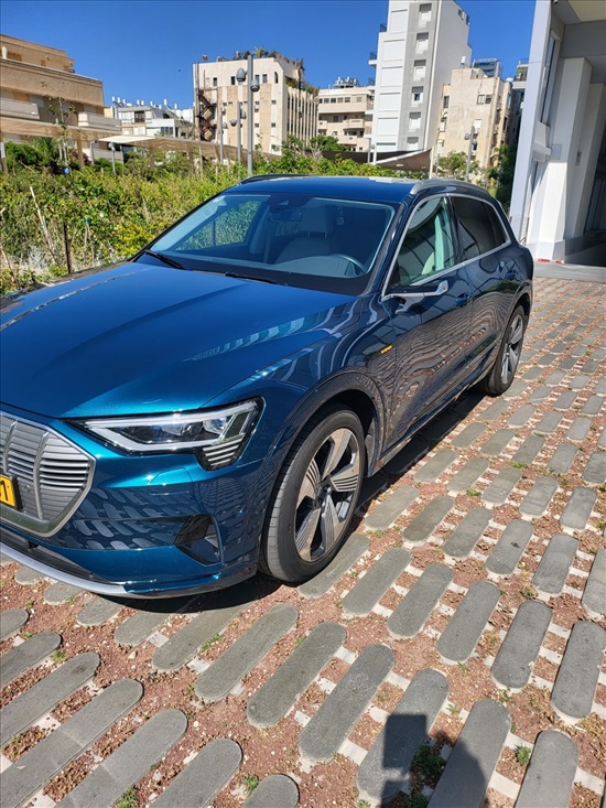 תמונה 2 ,אאודי E-TRON יד 1 2019 25000 ק"מ