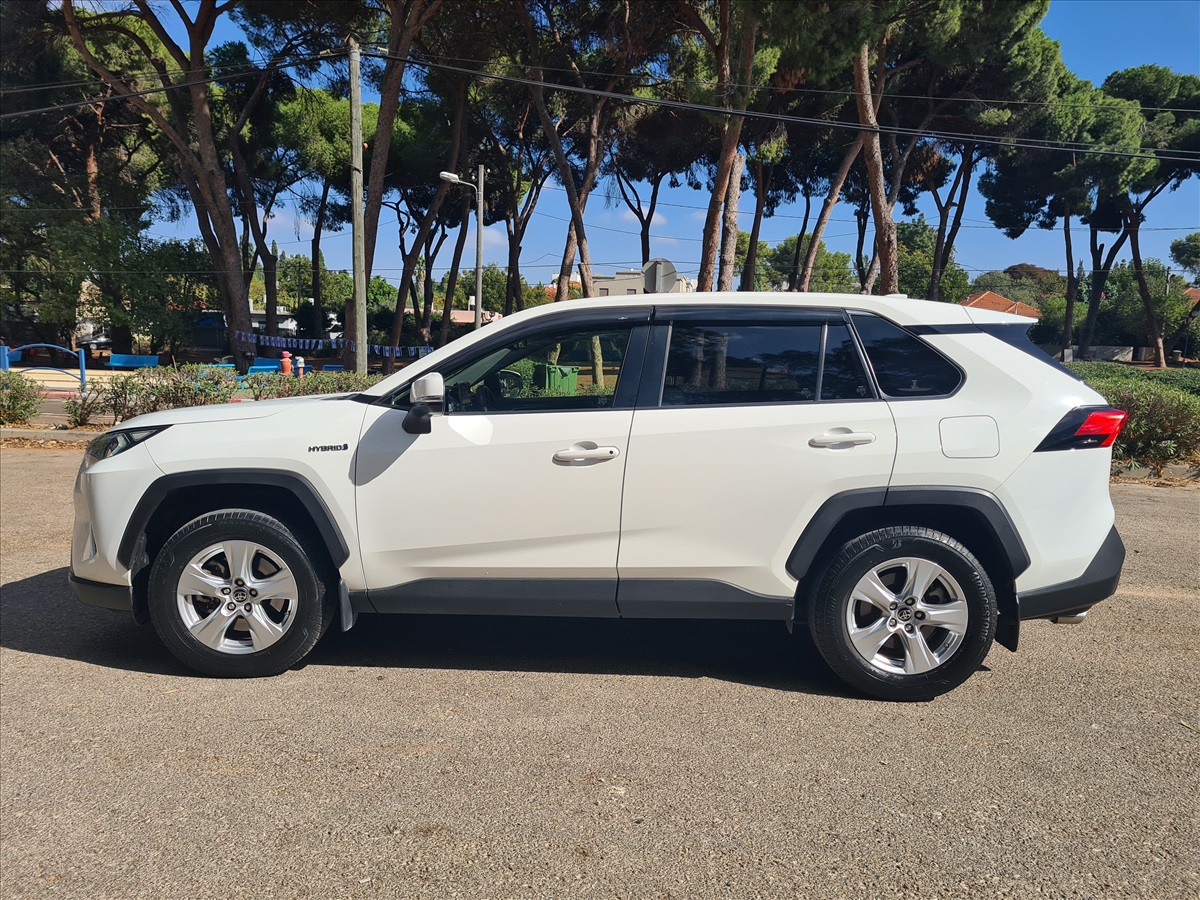 תמונה 1, טויוטה RAV4 הייבריד יד 1 2021 | 49000 קמ