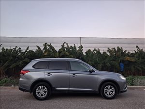 מיצובישי אאוטלנדר 2016 יד 2 <br>      