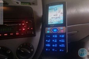 סלולרי דיבורית לרכב 31 