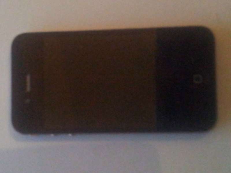 תמונה 1 ,אייפון 4 למכירה בחולון סלולרי  סמארטפונים