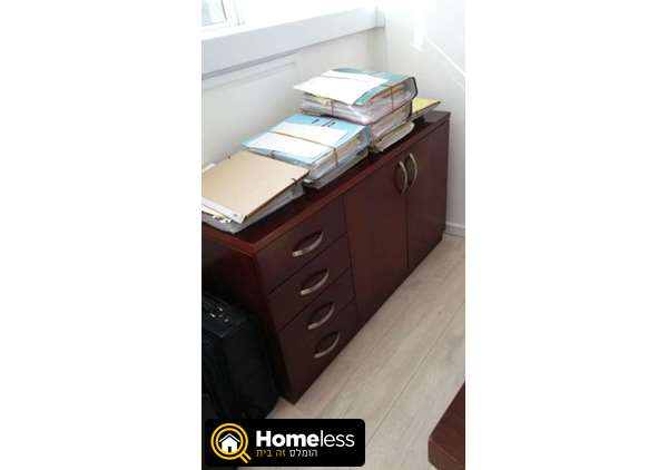 תמונה 4 ,שולחן, כסא ושידה למכירה בחיפה ציוד משרדי  ריהוט משרדי