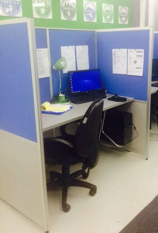 תמונה 2 ,מחיצות לעמדות למשרד למכירה בירושלים ציוד משרדי  ריהוט משרדי
