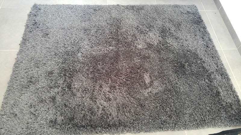 שטיח אפור