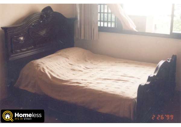 תמונה 2 ,שולחן אוכל מיטה ארון שידה למכירה בגבעתיים ריהוט  ענתיקות