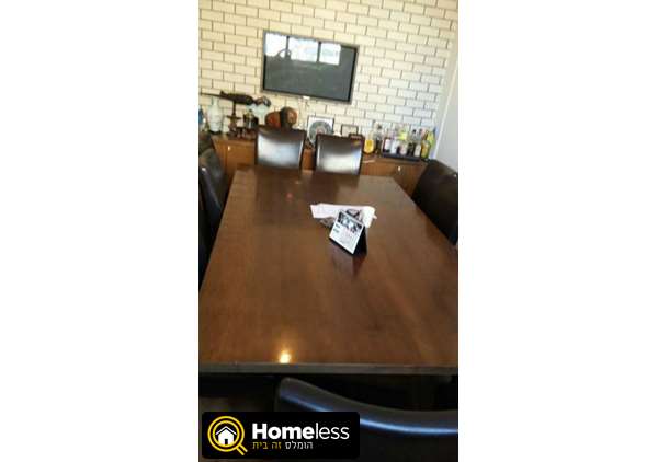 תמונה 3 ,שולחן חדר ישיבות+ויטרינה למכירה בתל אביב ציוד משרדי  ריהוט משרדי