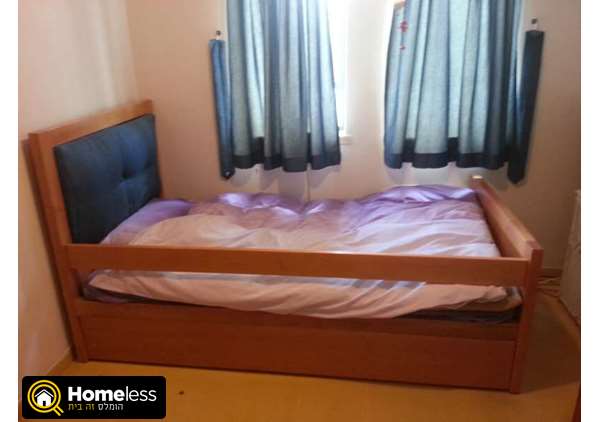 תמונה 2 ,מיטת יחיד נפתחת מעץ מלא למכירה ברמת גן ריהוט  מיטות