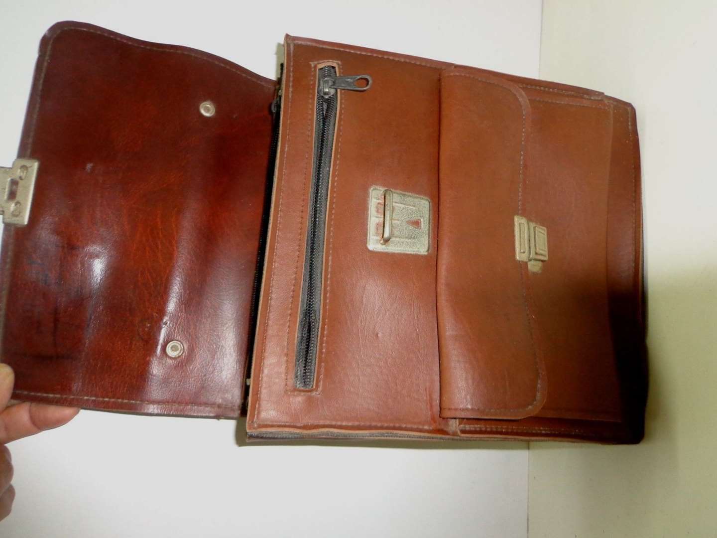 תמונה 3 ,תיק מנהלית תיק מסמכים מעור  למכירה בתל אביב אספנות  מזוודות וקופסאות
