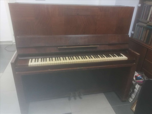 תמונה 1 ,פסנתר Hoffman גרמני למכירה בראשון לציון כלי נגינה  פסנתר
