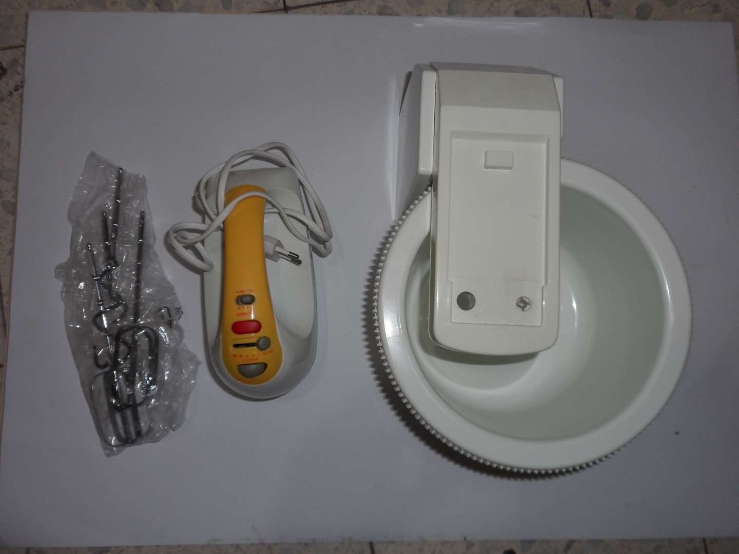 תמונה 2 ,מערבל  חשמלי ידני למכירה בראשלצ מוצרי חשמל  בלנדר ומיקסר