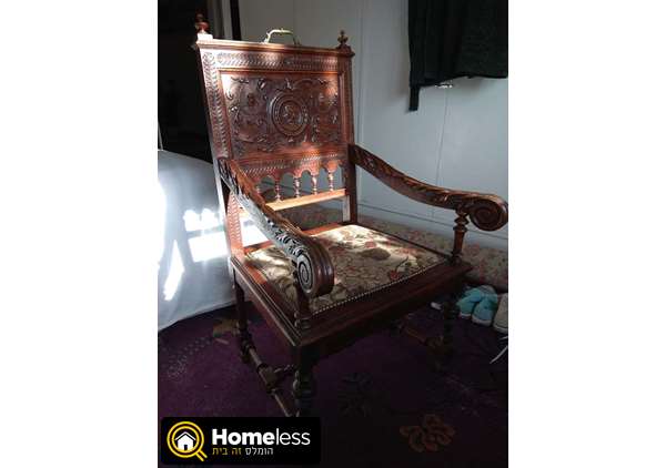 תמונה 1 ,כיסא ממאה-19 בלגי מגולף למכירה בתל אביב ריהוט  ריהוט עתיק