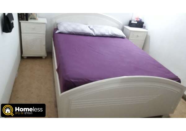 תמונה 3 ,מיטה זוגית + טואלט למכירה בתל אביב ריהוט  חדרי שינה