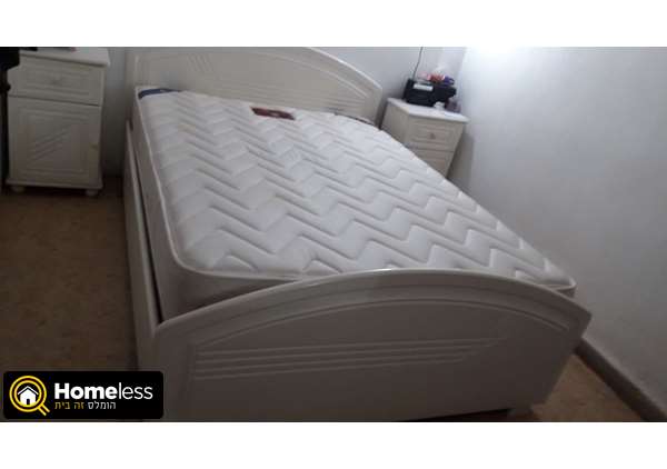 תמונה 1 ,מיטה זוגית + טואלט למכירה בתל אביב ריהוט  חדרי שינה