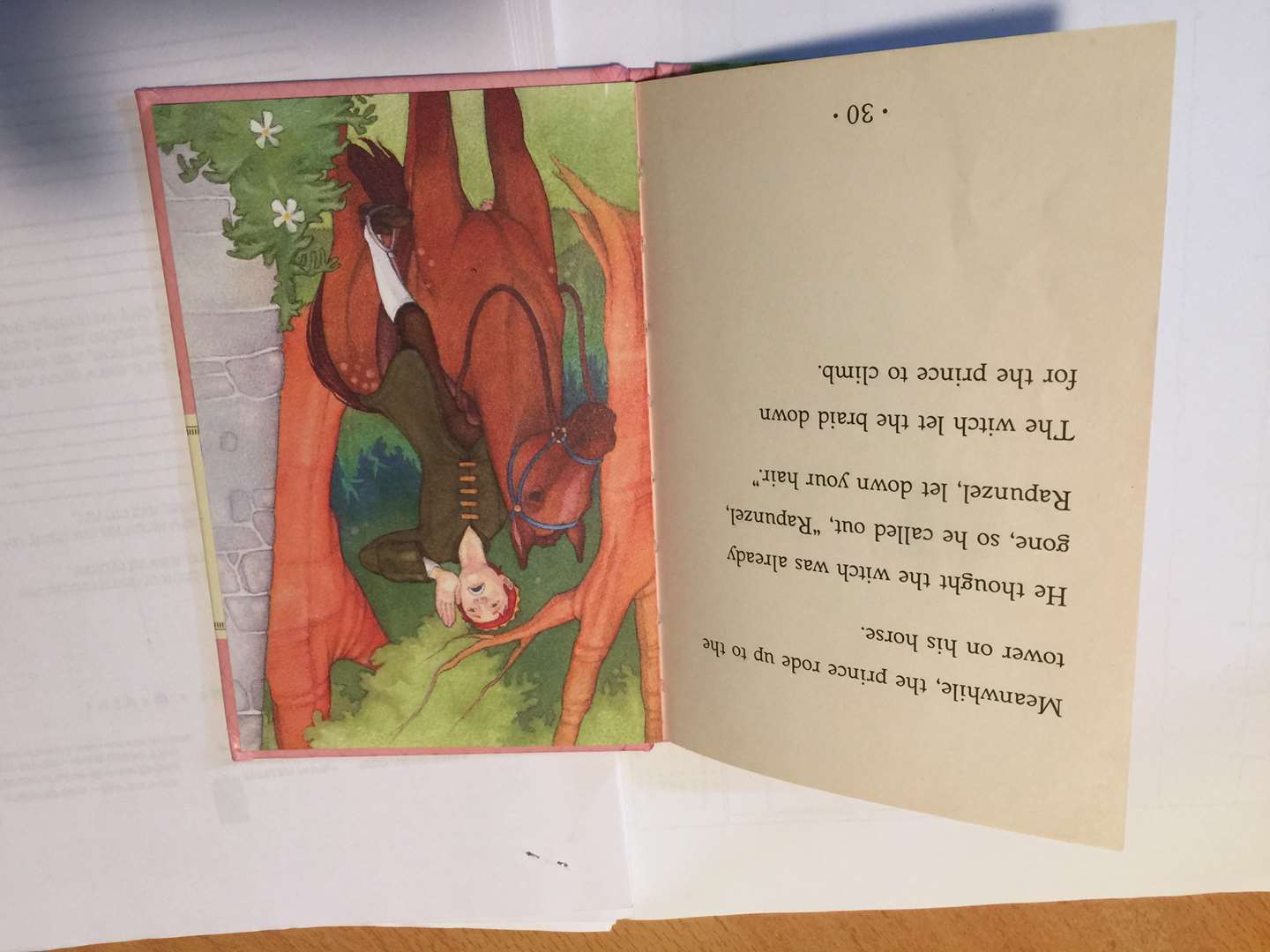 תמונה 4 ,ספר רפונזל באנגלית למכירה בנתניה לתינוק ולילד  ספרי ילדים