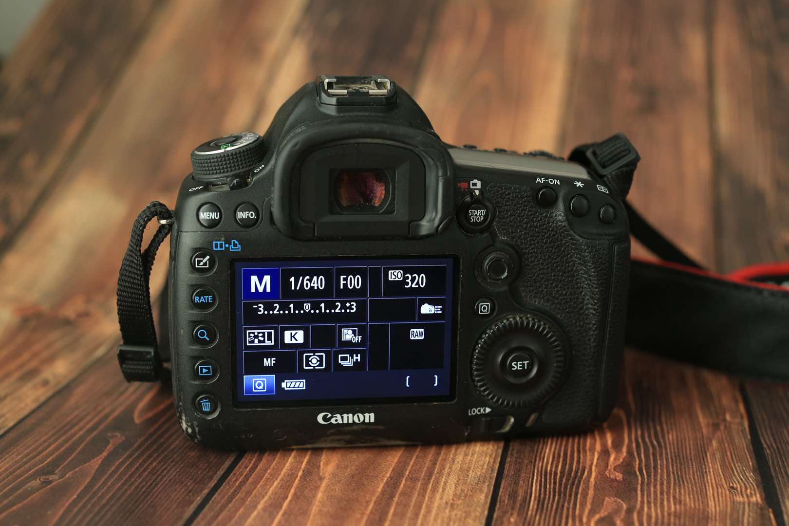 תמונה 2 ,canon 5D MK3 למכירה בפתח תקווה צילום  מצלמה רפלקס דיגיטלית