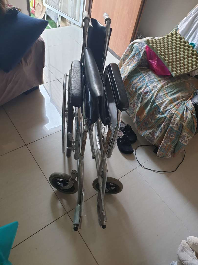 תמונה 3 ,כיסא גלגלים למכירה בכפר סבא ציוד סיעודי/רפואי  כסא גלגלים