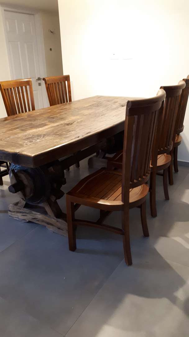 תמונה 4 ,שולחן ייחודי ל8 סועדים וכסאות  למכירה בבית דגן ריהוט  פינת אוכל