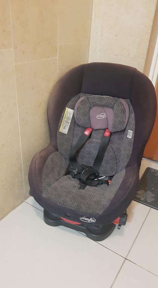 תמונה 2 ,כיסא בטיחות evenfio למכירה בראשון לציון לתינוק ולילד  כסא לרכב